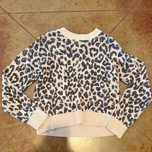 Abercrombie Kids Black and Cream Leopard Sweater 13/14 great condition worn once